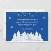 お祭り気分満載のホリデーシーズン ノームと雪の木 シーズンカード (裏面)