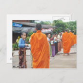 お米を僧侶に移す ポストカード (正面/裏面)