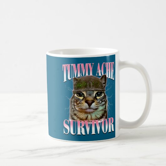 お腹の調子が悪い生き残り猫のミーム 楽しいフレーズ 猫 アニ コーヒーマグカップ (右)