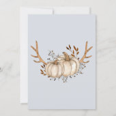 お花の飾られたパンプキンの秋の感謝祭の食事 招待状 (裏面)