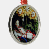 お茶と赤ひもの人形とヒマワリ メタルオーナメント (右)