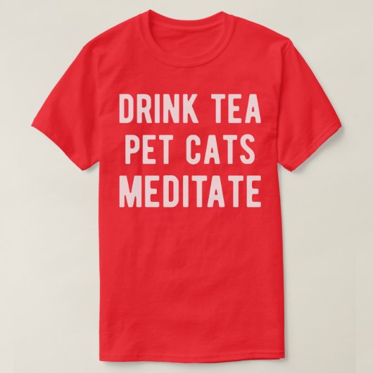 お茶のペットの猫めい想を飲む Tシャツ (デザイン正面)