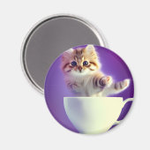 お茶の中で子猫をジャンプ – cat magnet マグネット (正面/裏面)