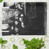 お茶の時間を持つウェルシュの魔女 キッチンタオル (折り畳み)