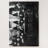 お茶の時間を持つウェルシュの魔女 ジグソーパズル (縦)