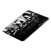 お茶の時間を持つウェルシュの魔女 マグネット (左側)