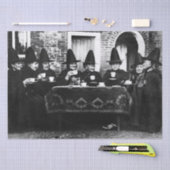 お茶の時間を持つウェルシュの魔女 薄葉紙 (クラフト)