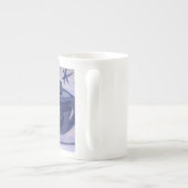 ...お茶の時間….アートbyジュッタ・ゲイブリエル… ボーンチャイナマグカップ (裏面)