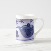 ...お茶の時間….アートbyジュッタ・ゲイブリエル… ボーンチャイナマグカップ (右)