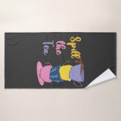 お茶をこぼす – お茶を飲む人 バスタオル (バスタオル)