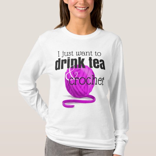 お茶を飲みクロシェのおもしろい贈り物 Tシャツ (正面)