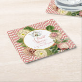 お茶会のブライダルシャワーのシェブロンのストライプは上がりました スクエアペーパーコースター (アングル)