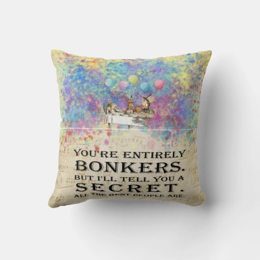 お茶会-不思議の国の狂う引用文のアリス クッション (裏面)