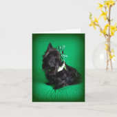 お茶目なことをしている カード (黄色い花)