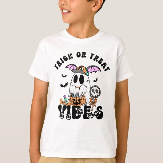 お菓子くれなきゃイタズラしちゃうゾ かわいいレトロな幽霊の子供服 Tシャツ (正面)