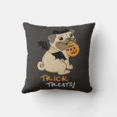 お菓子をくれなきゃイタズラしちゃう パグの仮装 クッション (裏面)