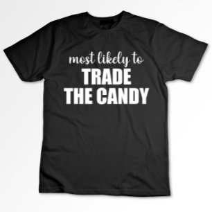 お菓子をトレードしそうな人 ハロウィンの面白いデザイン Tシャツ