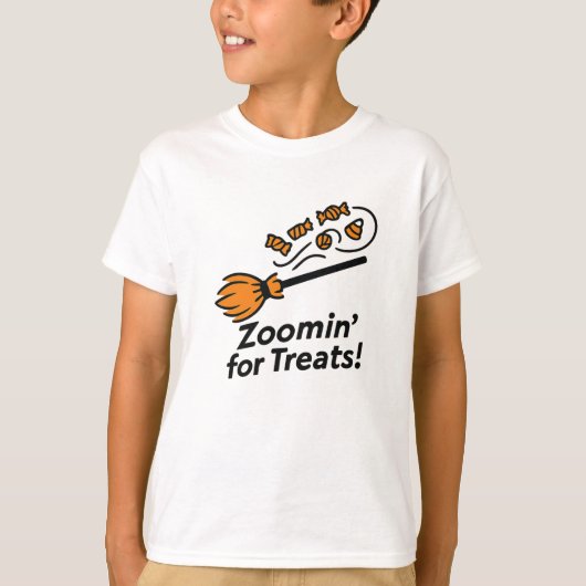 お菓子を集めにズーミン!楽しいオレンジ色のハロウィンデザイン Tシャツ (正面)