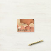 お誕生日おめでとう1歳 赤ちゃん ママ 黒 黄色 ポストイット (デスク上)