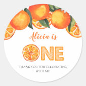 お誕生日おめでとう！ かわいいオレンジ クラシック ラウンド ステッカー (正面)