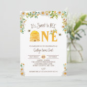 お誕生日おめでとう！1歳のハチの誕生日 招待状 (スタンド正面)