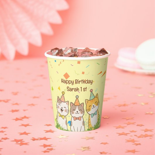 お誕生日のネコ3兄弟 | 名前と年齢のカスタマイズ 紙コップ (インサイチュ)
