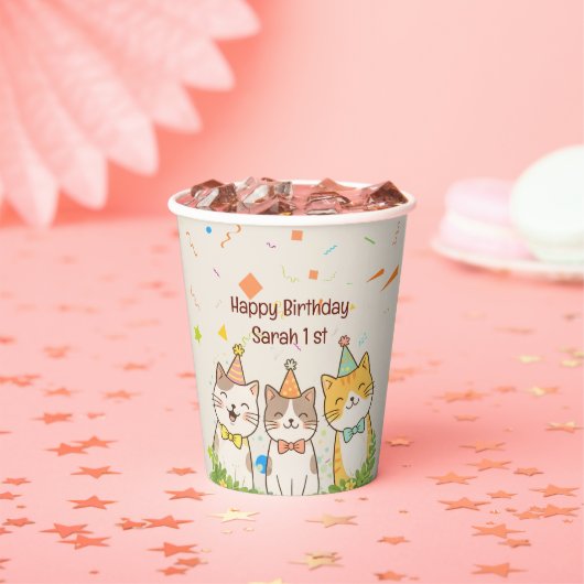 お誕生日のネコ3兄弟 | 名前と年齢のカスタマイズ 紙コップ (インサイチュ)