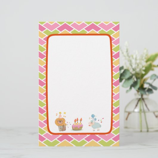 お誕生日ケーキとパーティーライオンとバルーンシープ 便箋 (スタンド正面)