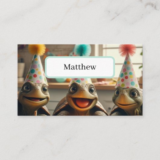 お誕生日ケーキカスタムと帽子を持つ亀 プレイスカード (正面)