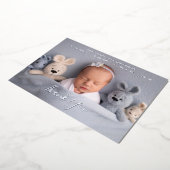 お誕生日パーソナライズされた発表カード 箔シーズンカード (回転した状態)