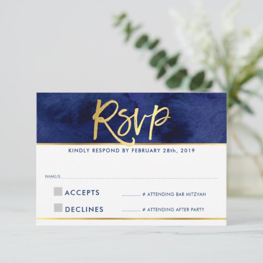 お返事用 現代的な青い水彩 ゴールドの筆記 出欠カード (スタンド正面)