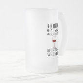 お酒は問題を解決しなおもしろいい フロストグラスビールジョッキ (正面右)