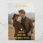 お酒、食事、ダンスの下手さ 面白い 保存日決定 箔招待状 (正面)