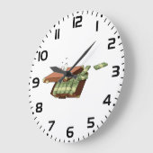 お金の束でいっぱいの漫画のスーツケース ラージ壁時計 (傾斜)