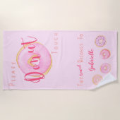 お願いドーナツTouch – あなたの名前 – おもしろいピンクのドーナツ ビーチタオル (正面)