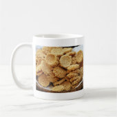 お餅を膨らませた~アジアのお菓子デザート食べ物 コーヒーマグカップ (左)