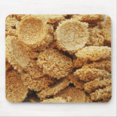 お餅を膨らませた～アジアのお菓子デザート食べ物 マウスパッド (正面)