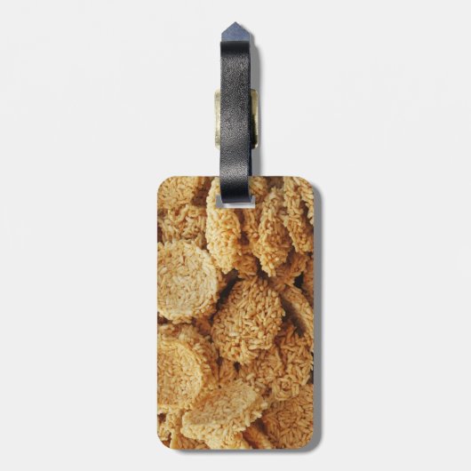 お餅を膨らませた～アジアのお菓子デザート食べ物 ラゲッジタグ (裏面縦)