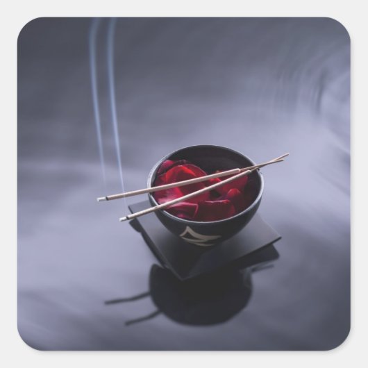 お香を丼の上に焚く花びら スクエアシール (正面)