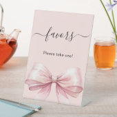 お favors のピンクの蝶結び 台座サイン (インサイチュ)