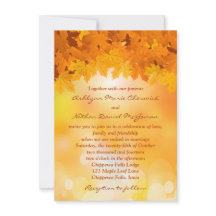 かえでは秋の素晴らしさの結婚式招待状を去ります
