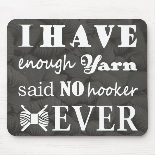 かぎ編み・不十分な糸フックアクラフツ暗い マウスパッド (正面)