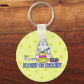 かぎ針に引かれる キーホルダー (正面)