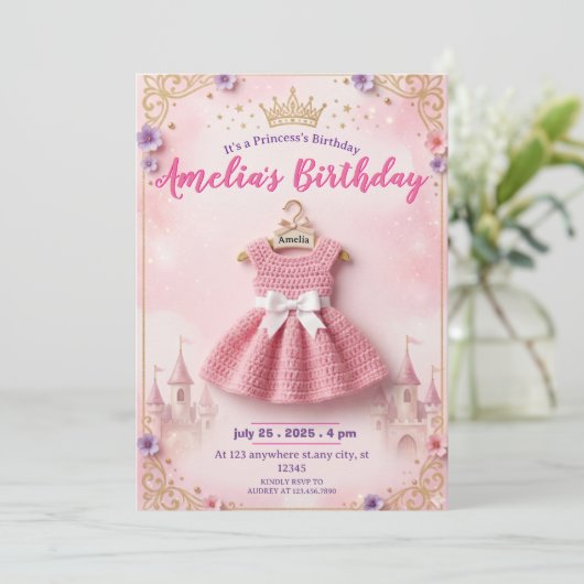 かぎ針編みのドレスのプリンセスの誕生日招待状 招待状 (スタンド正面)