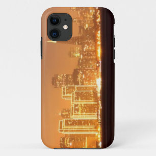 かすんでいる12月のサンフランシスコに置く月 iPhone 11 ケース