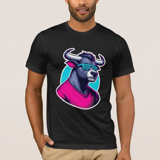 かっこいい雄牛のキャラクターアート Tシャツ (正面)