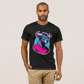 かっこいい雄牛のキャラクターアート Tシャツ (正面フル)