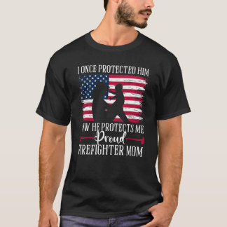 かつて私が彼を守った、今は彼が私を守る消防士 Tシャツ