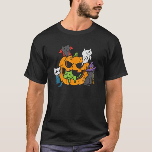 かぼちゃの中のヴァンパイア おばけ ゾンビ 魔女 猫 かわいい Tシャツ (正面)