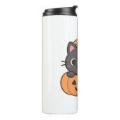 かぼちゃよくはしゃぐのTシャツから黒猫が飛び出す – タンブラー (回転左)